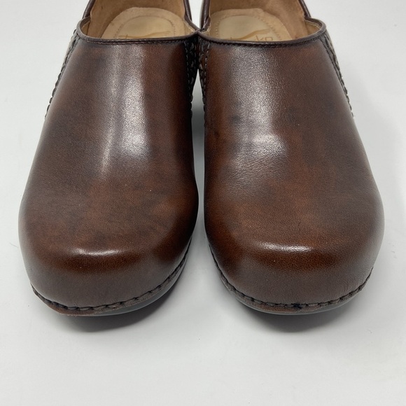 Dansko Sienna Brush Off Brown Clogs 
SIZE 38 (7.5-8US Size) Excellent Condition - Picture 4 of 10